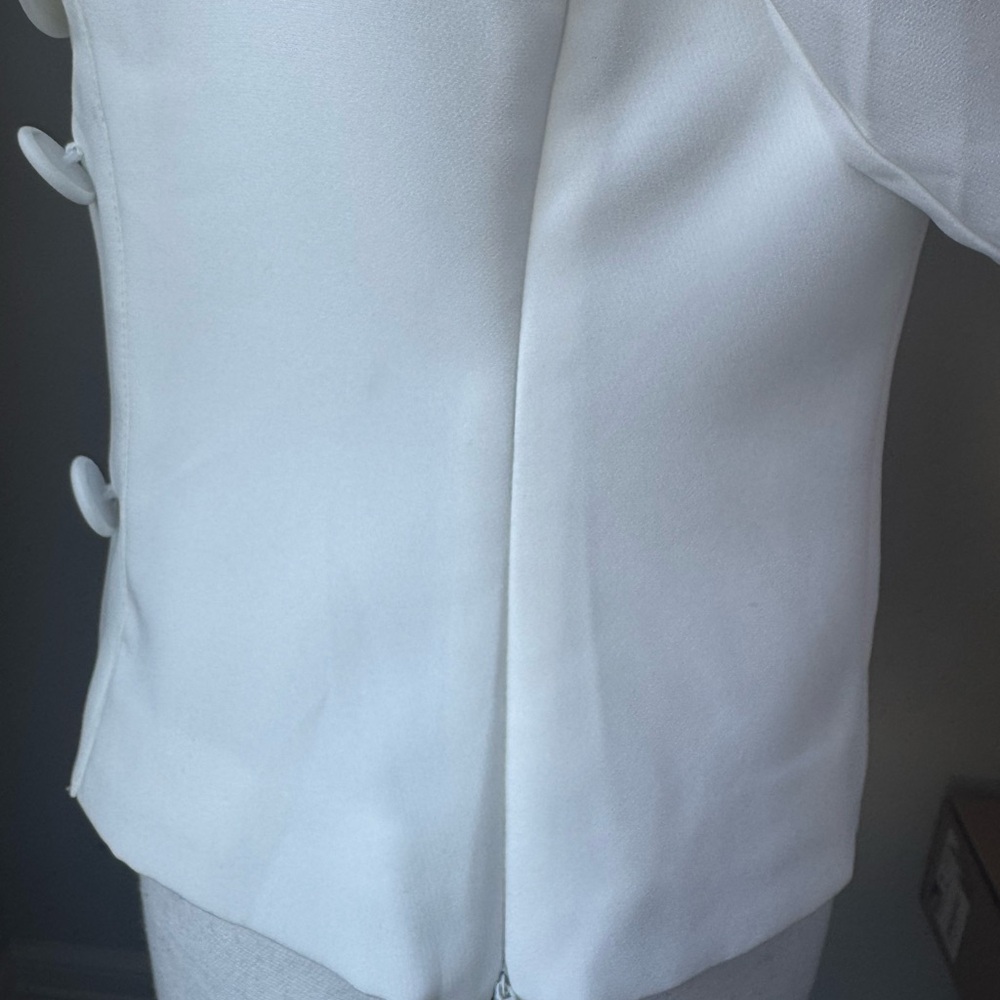 ASTR Ivory Blouse - Picture 4 of 6